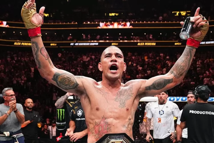 Di Balik Glamor Kemenangan UFC 307, Alex Pereira Menyimpan Rahasia Mengejutkan