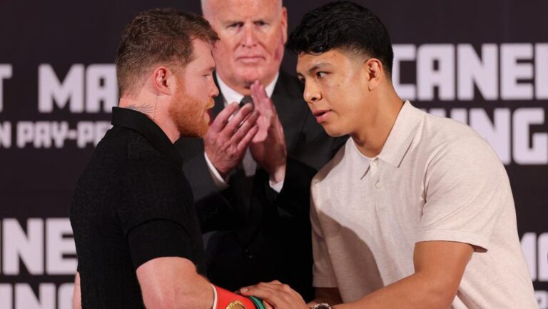 Oscar De La Hoya Kecam Canelo Alvarez: Tak Tahu Terima Kasih dan Menyedihkan