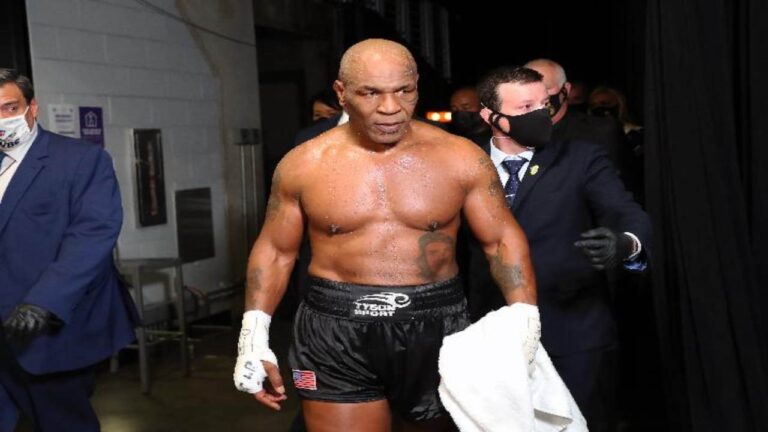 Mike Tyson Bangkit Lagi, Bangkitkan Hasrat Rousey