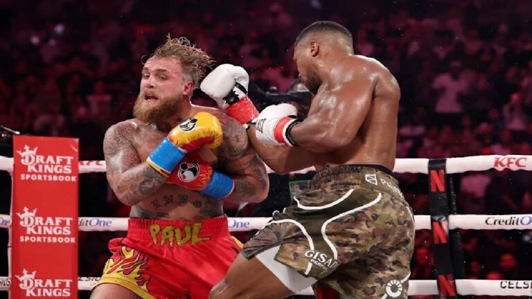 Pukulan Realitas di Ring: Jake Paul Pamer Rahang Patah Usai Tumbang dari Anthony Joshua