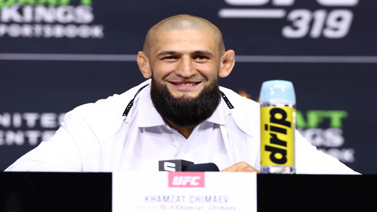 Khamzat Chimaev Tantang Alex Pereira untuk Bertarung di UFC White House