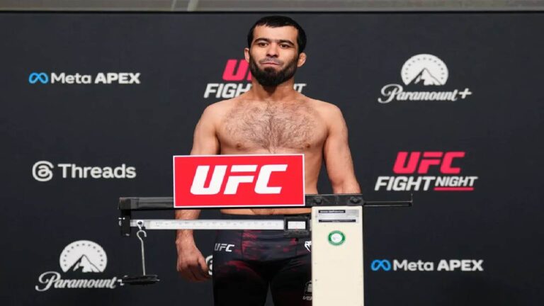 UFC Vegas 113 Kacau di Weigh-In: 4 Petarung Gagal Timbang, Dua Sampai 5 Pon di Atas Limit