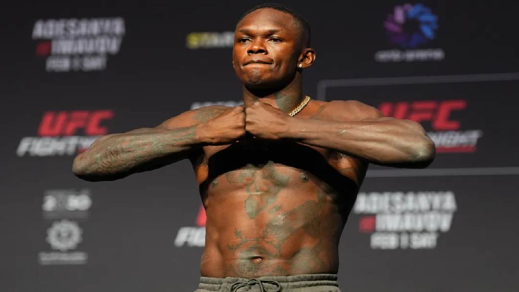 Momen Tegang UFC Seattle: Adesanya vs Pyfer di Timbangan, Awal Pertarungan Psikologis