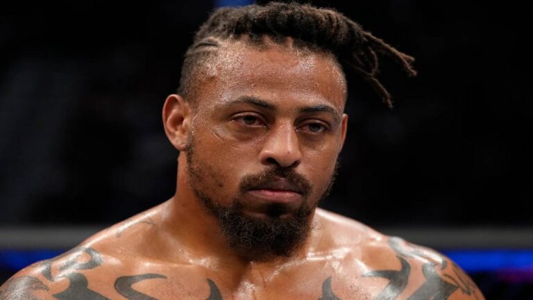 Greg Hardy Kembali Jadi Sorotan, Gagal Timbang Badan hingga 25 Pound Jelang Duel Lawan Eks Petarung UFC