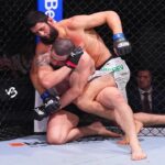 Prediksi Robert Whittaker: Khamzat Chimaev Siap ‘Melindas’ Sean Strickland di UFC 328